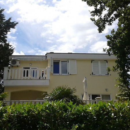 Apartments Mar Malinska Exterior photo